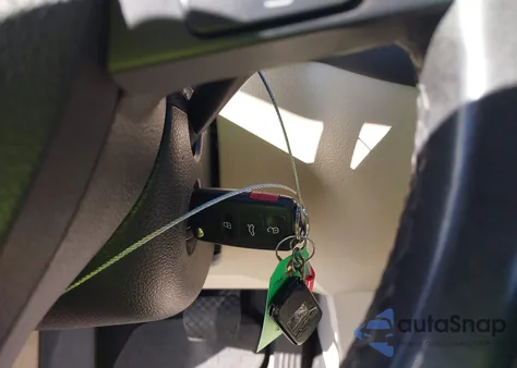 2012 Volkswagen Tiguan Se из США, поврежденный, VIN WVGBV7AX5CW559278